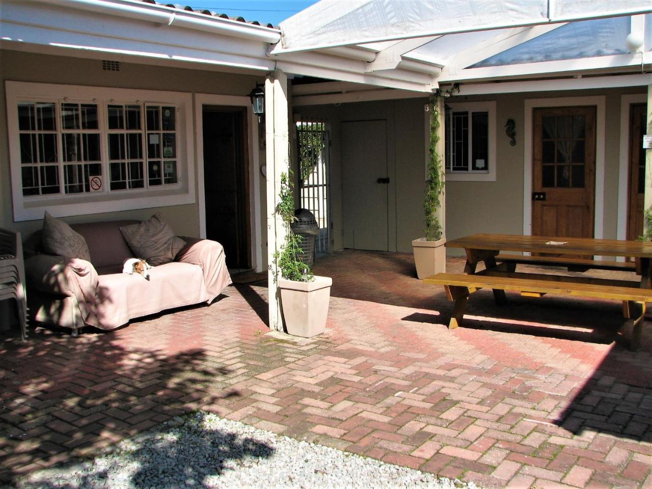 Jembjo'S Knysna Lodge & Backpackers Dış mekan fotoğraf